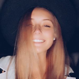 Meet your Posher, Nina